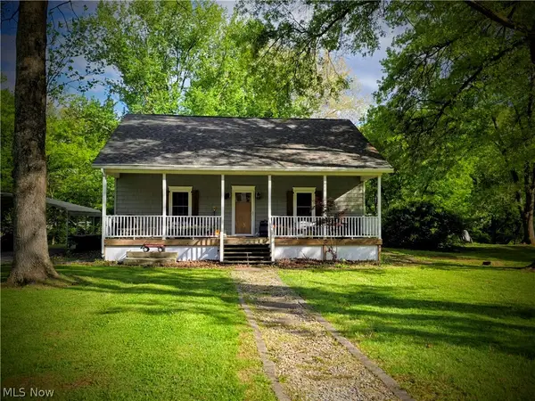 139 Silver Run Road, Cairo, WV 26337