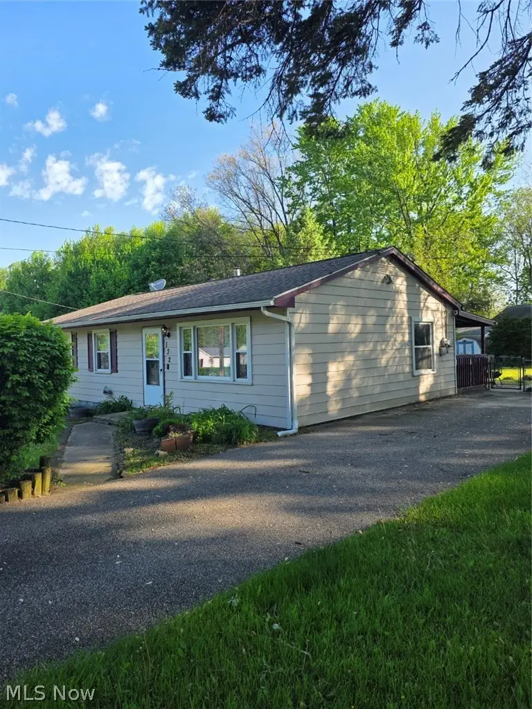 132 Hayer Drive, Painesville, OH 44077 - #2