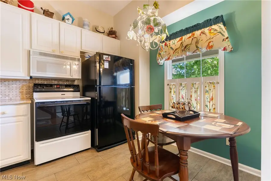 1702 Southpointe Ne Circle, Canton, OH 44714 - #3
