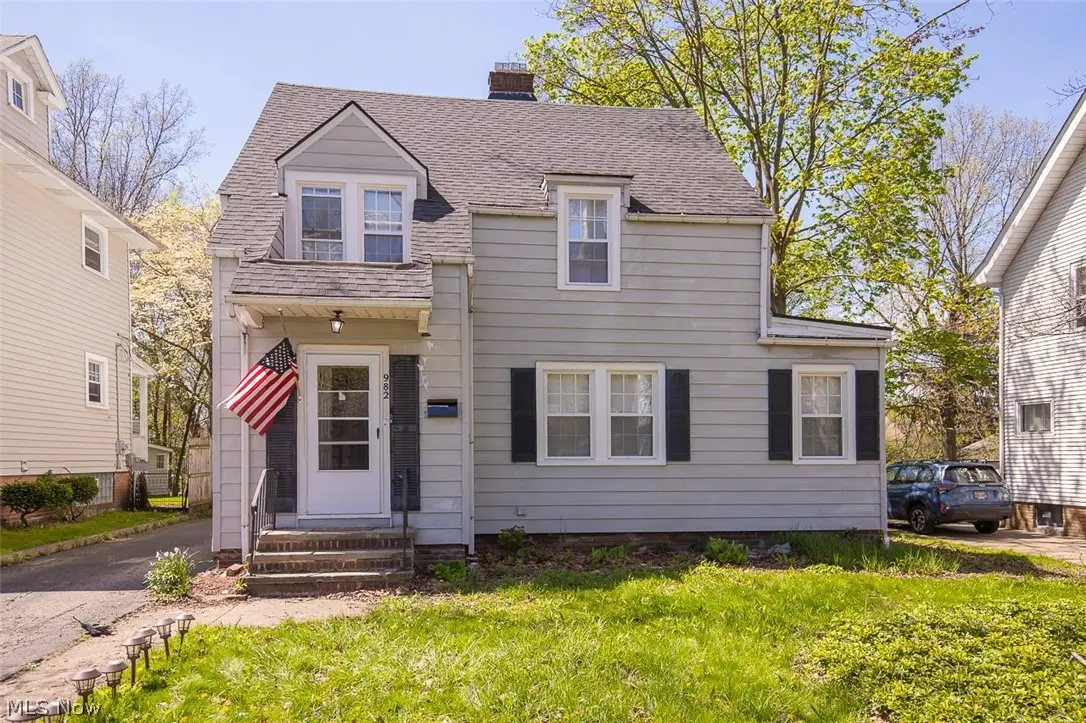982 Roanoke Road, Cleveland Heights, OH 44121 - #1