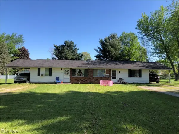 5333 Charm Sw Street, Canton, OH 44706