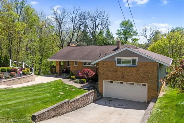 12977 W Pleasant Valley Road, Parma, OH 44130