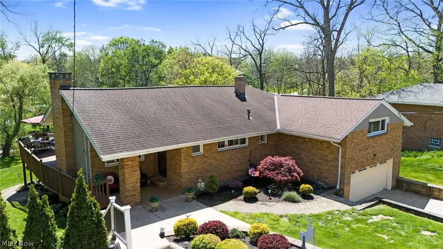 12977 W Pleasant Valley Road, Parma, OH 44130 - #2