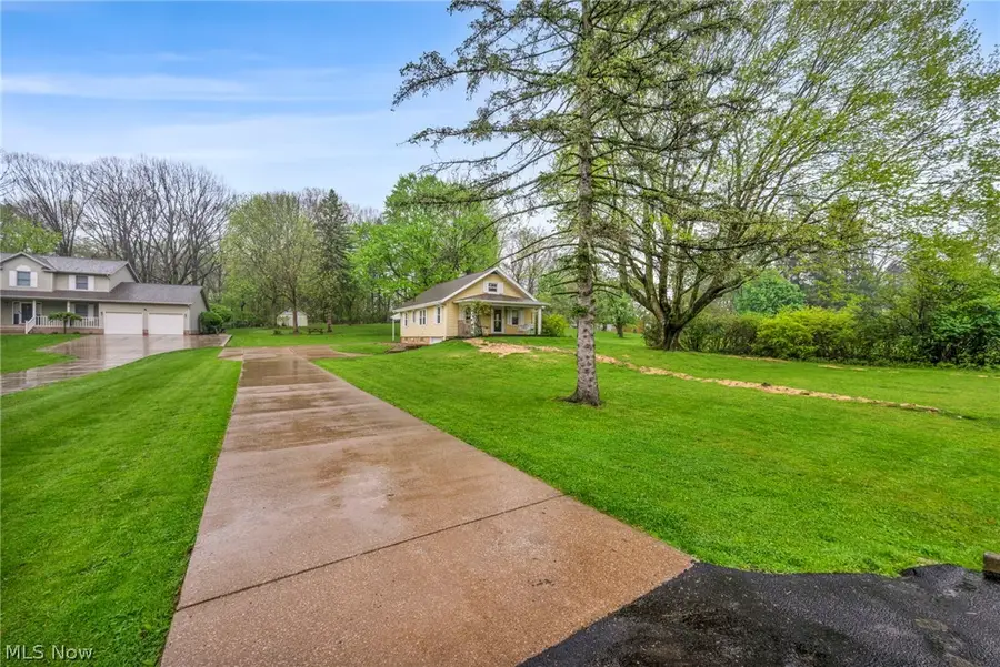 6854 Hillway Nw Avenue, North Canton, OH 44720 - #2