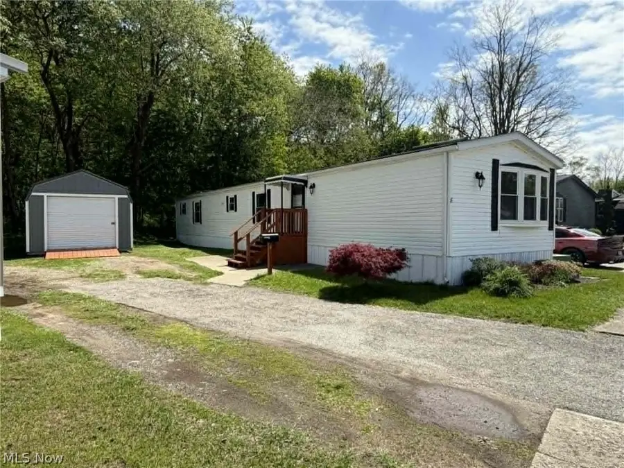 8 Hawaiian Drive, Madison, OH 44057 - #3