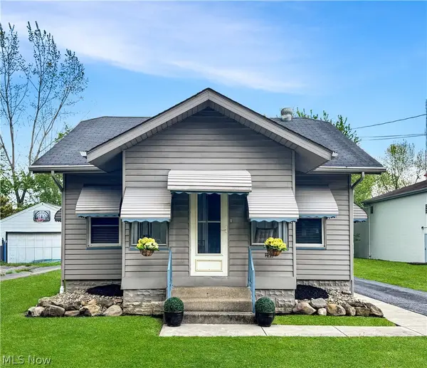 253 N Salem Warren Road, North Jackson, OH 44451