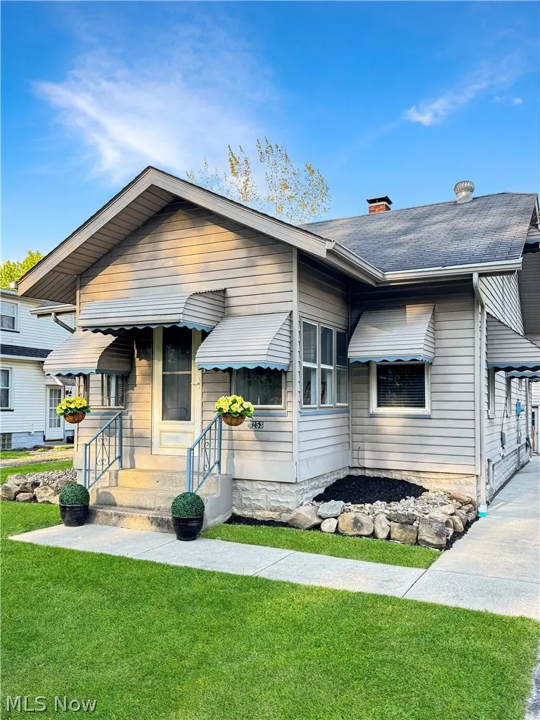 253 N Salem Warren Road, North Jackson, OH 44451 - #2
