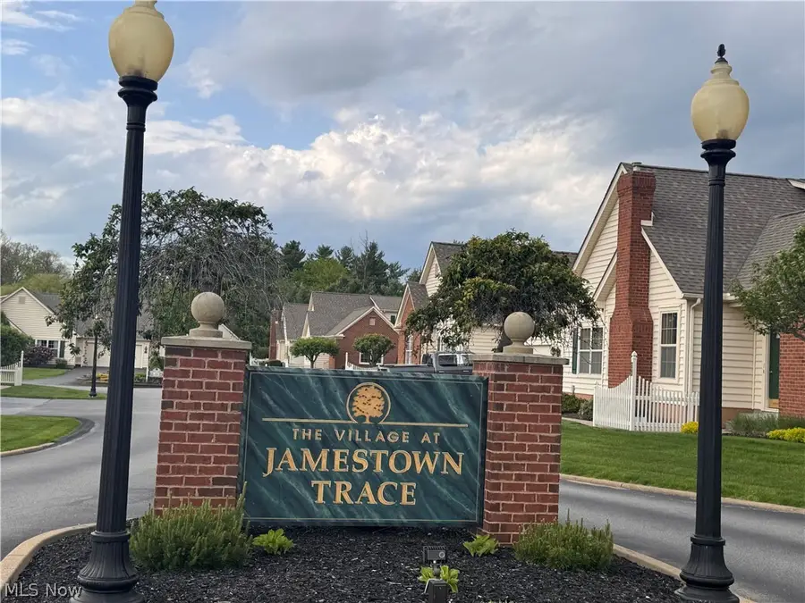 216 Village Court, Columbiana, OH 44408 - #2