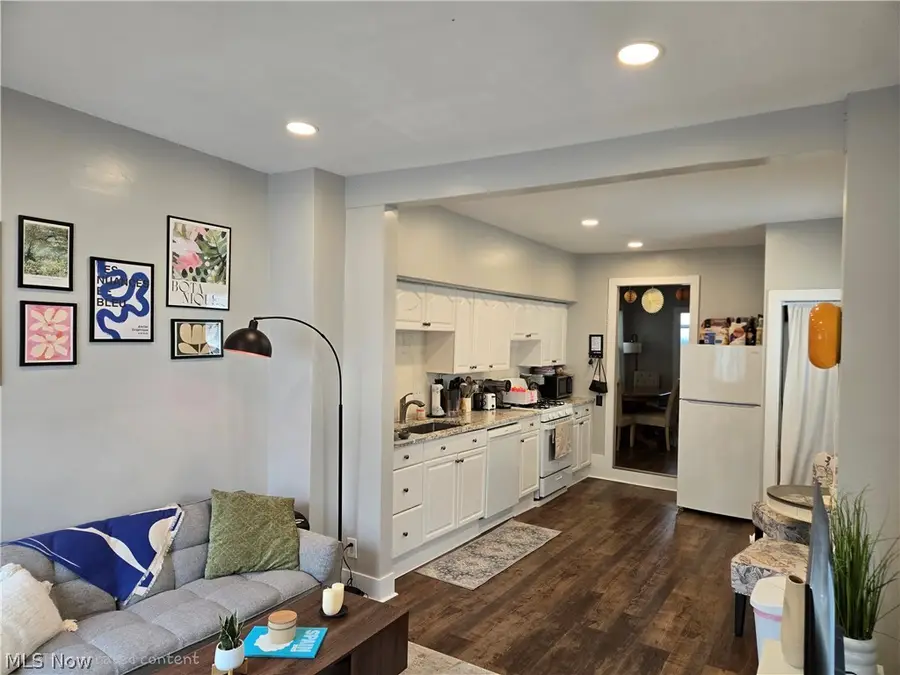 1952 E 124th Place, Cleveland, OH 44106 - #3