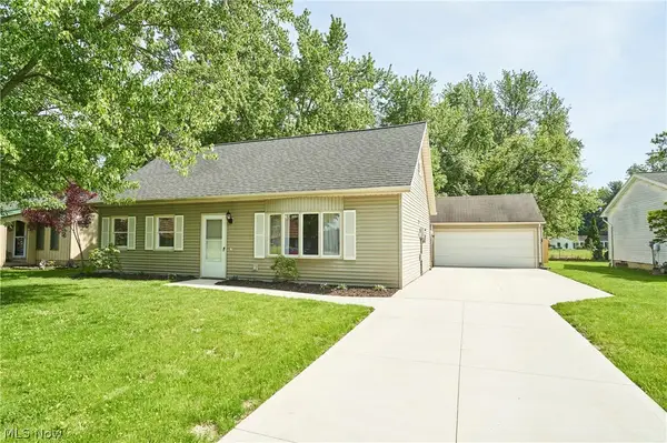 231 College Park Drive, Elyria, OH 44035