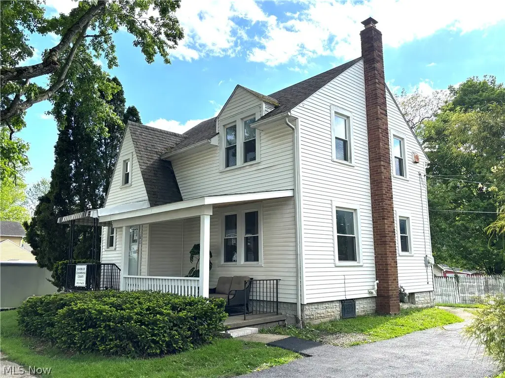 145 S Vine Street, Columbiana, OH 44408 - #1