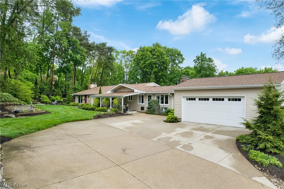 10661 Kent Ne Avenue, Hartville, OH 44632 - #1