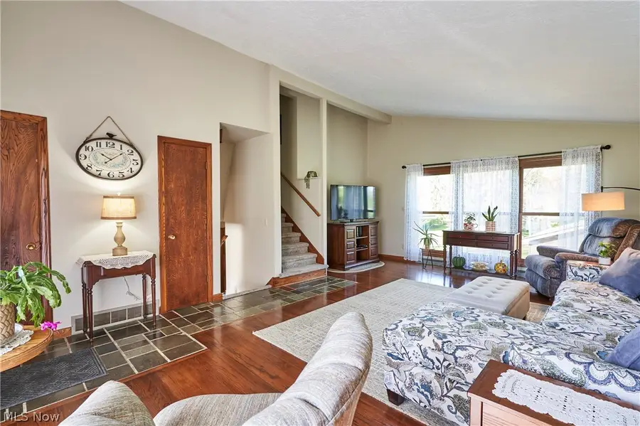 1594 Karl Drive, Copley, OH 44321 - #3