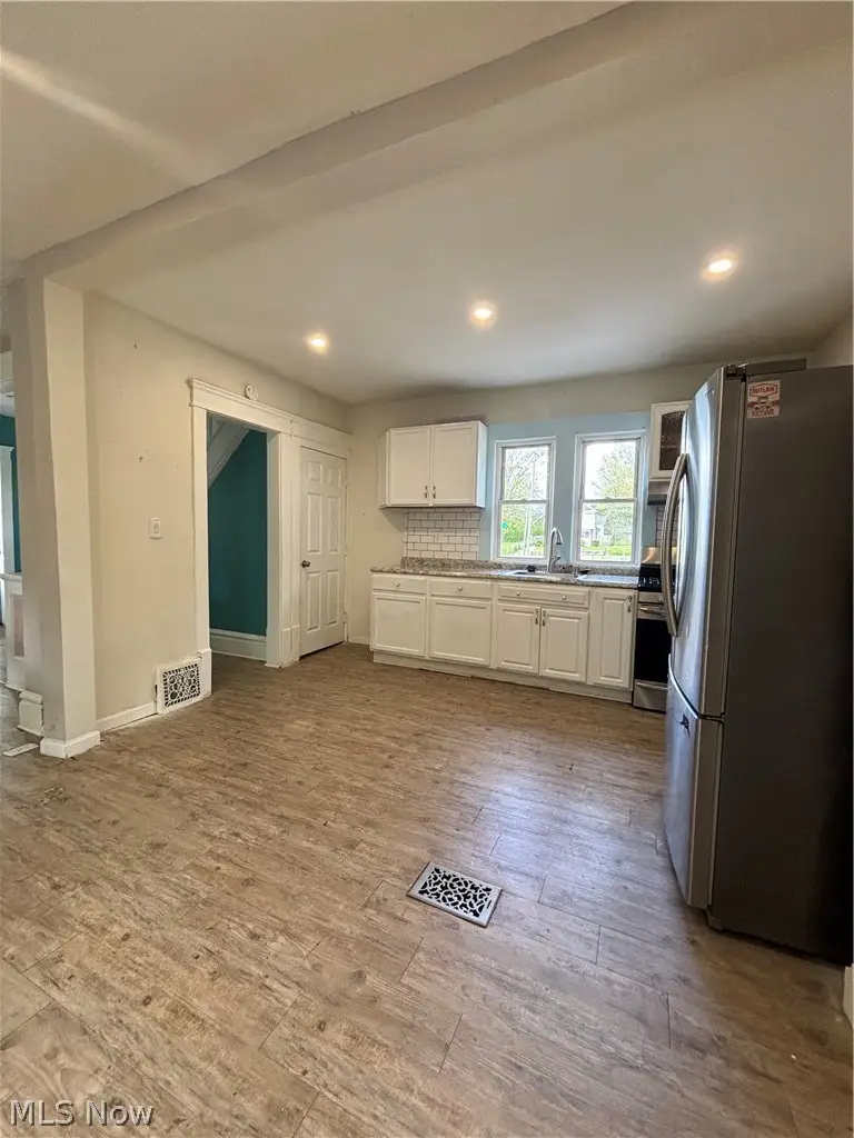 517 East Avenue, Akron, OH 44320 - #2