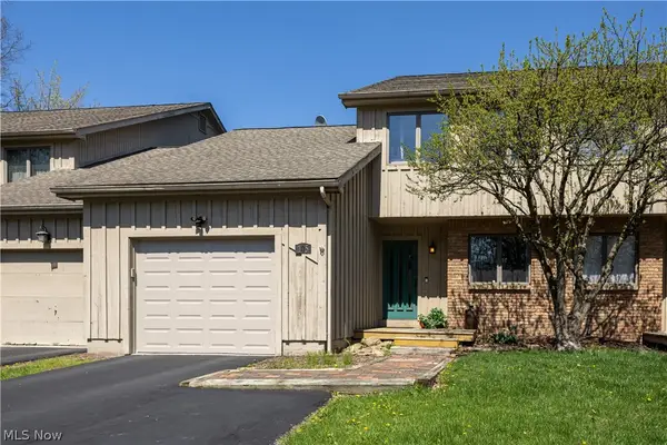 105 Topaz Trail, Cortland, OH 44410