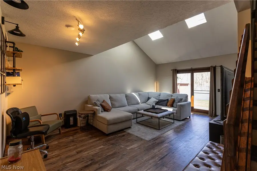 105 Topaz Trail, Cortland, OH 44410 - #2