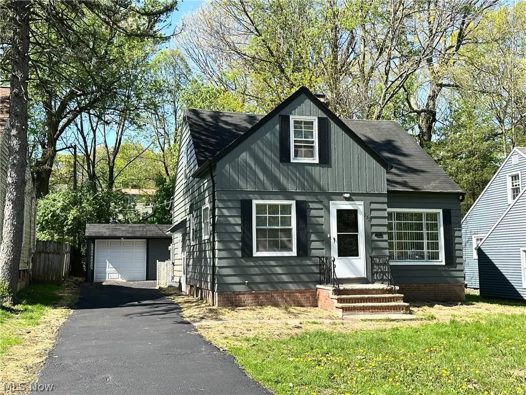 982 Quarry Drive, Cleveland Heights, OH 44121 - #1