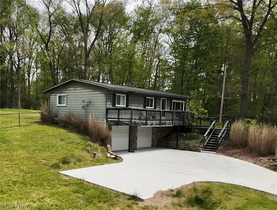2065 W Buckhorn Drive, Millersburg, OH 44654 - #3