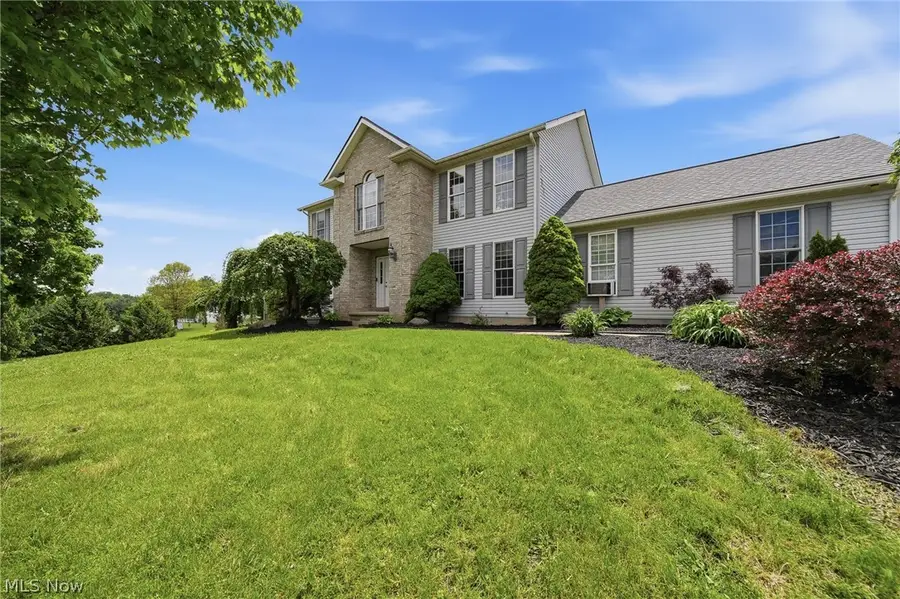 14716 Lawmont Street, North Lawrence, OH 44666 - #2