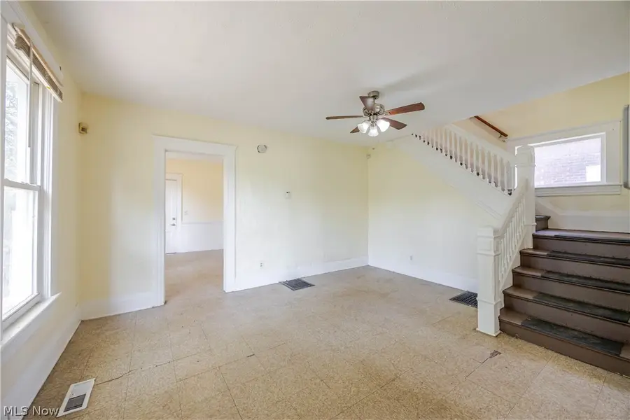 1516 E 86th Street, Cleveland, OH 44106 - #3