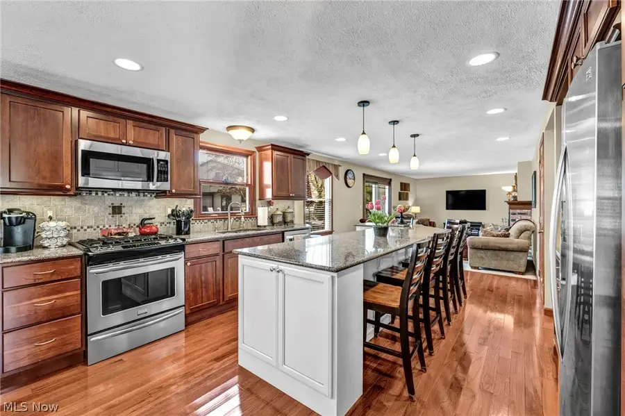 14194 Pine Lakes Drive, Strongsville, OH 44136 - #3