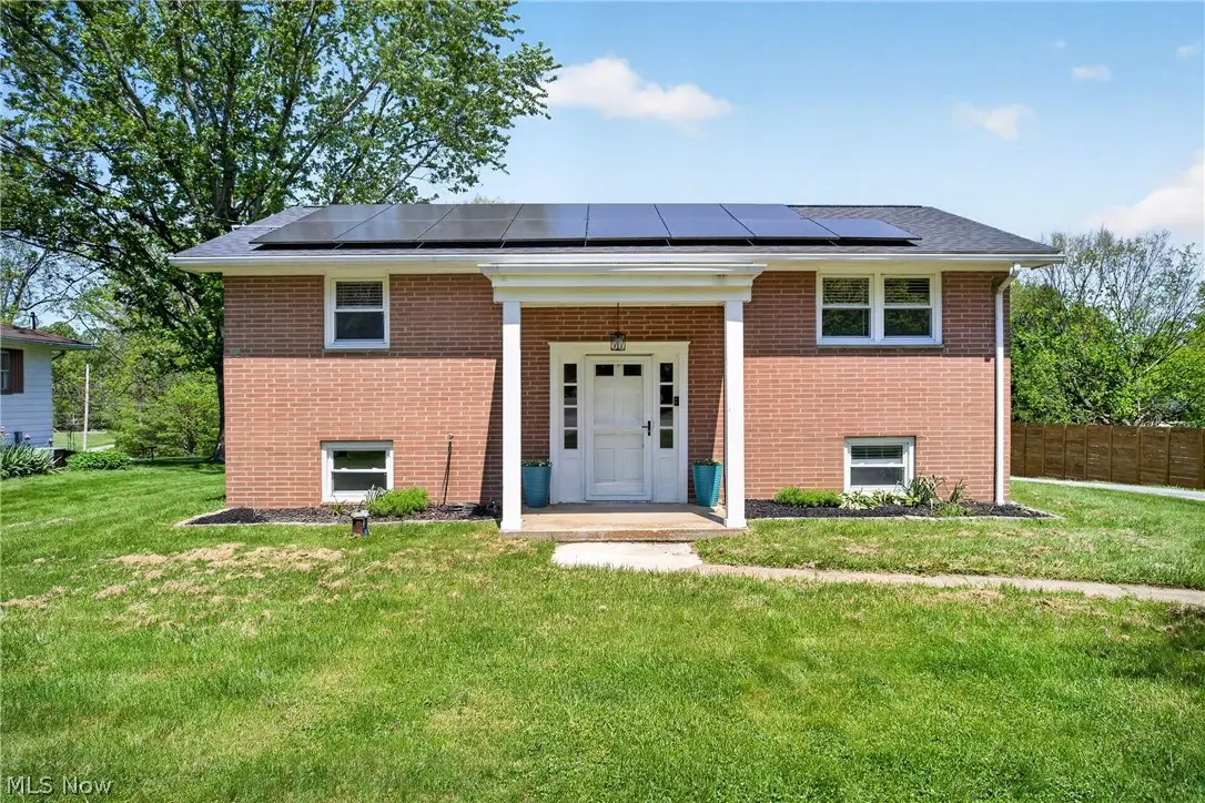 3005 46th Sw Street, Canton, OH 44706 - #1