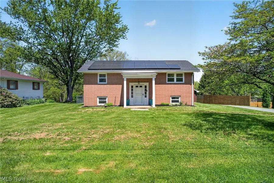 3005 46th Sw Street, Canton, OH 44706 - #2