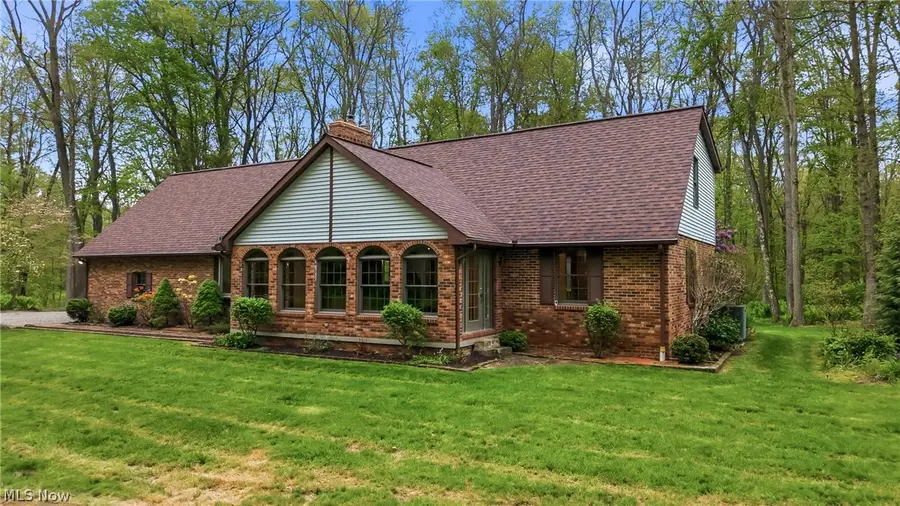 13689 Beard Road, New Springfield, OH 44443 - #3