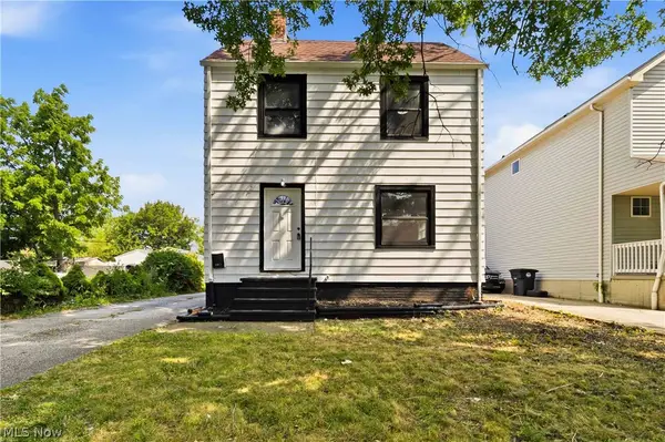 12904 Brookfield Avenue, Cleveland, OH 44135