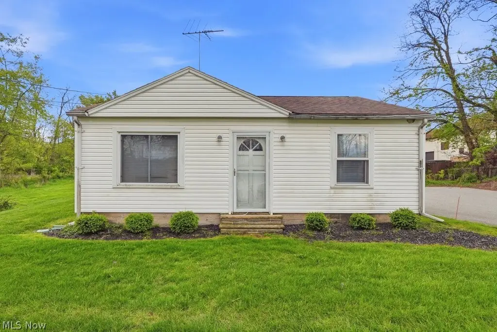39 Castle Drive, Munroe Falls, OH 44262 - #1