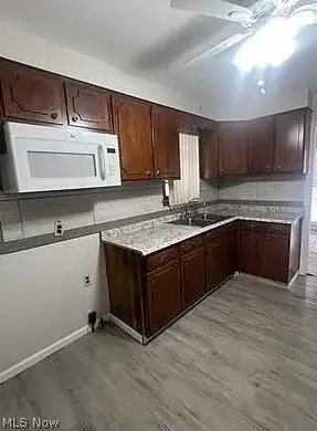 15511 Delrey Avenue, Cleveland, OH 44128 - #3