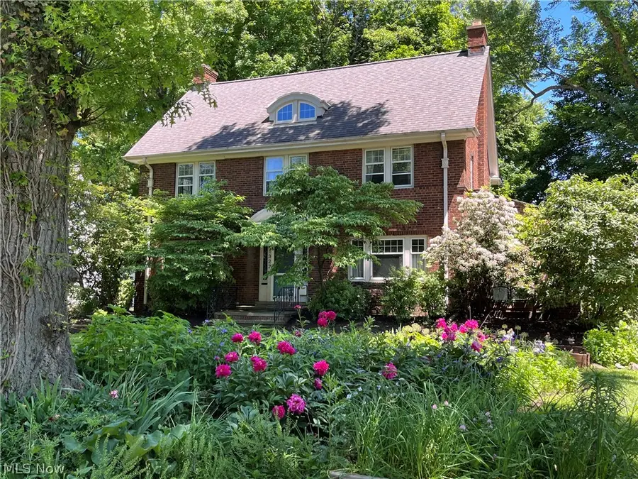 1327 Oakridge Drive, Cleveland Heights, OH 44121 - #2