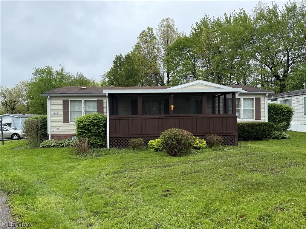 43 S Outer Drive, Vienna, OH 44473 - #1