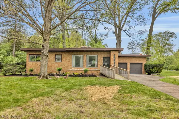 23290 Hilliard Boulevard, Westlake, OH 44145