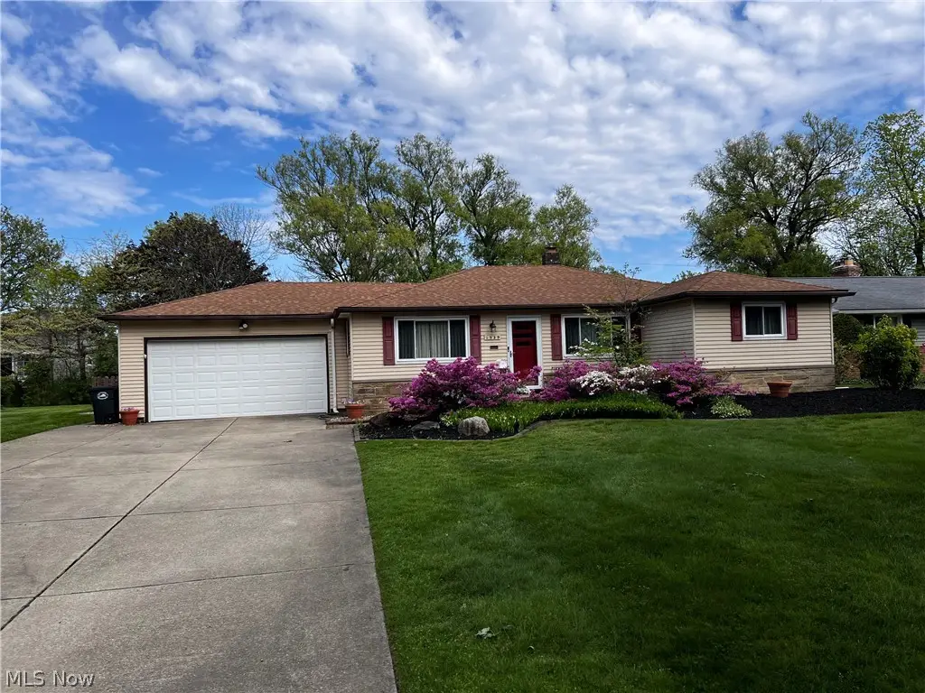 5839 Alberta Drive, Lyndhurst, OH 44124 - #1