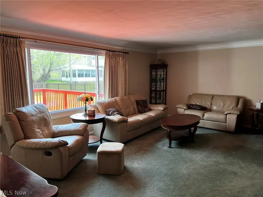 5839 Alberta Drive, Lyndhurst, OH 44124 - #2