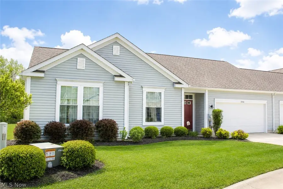 8700 Wakefield Run, North Ridgeville, OH 44039 - #2