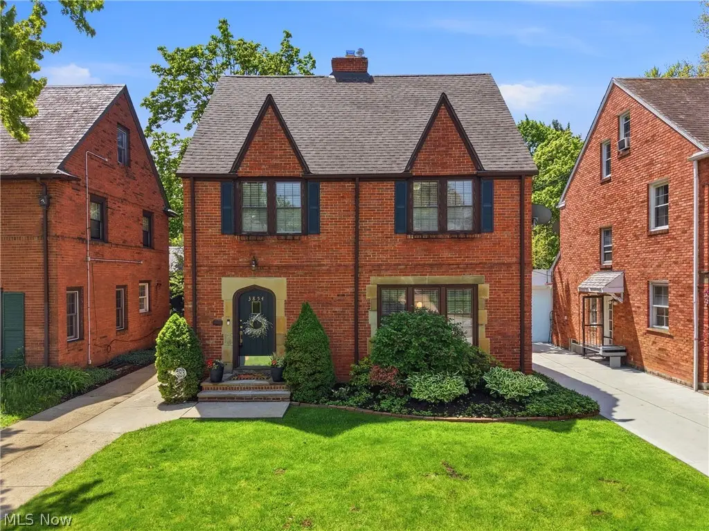 3854 Meadowbrook Boulevard, University Heights, OH 44118 - #1