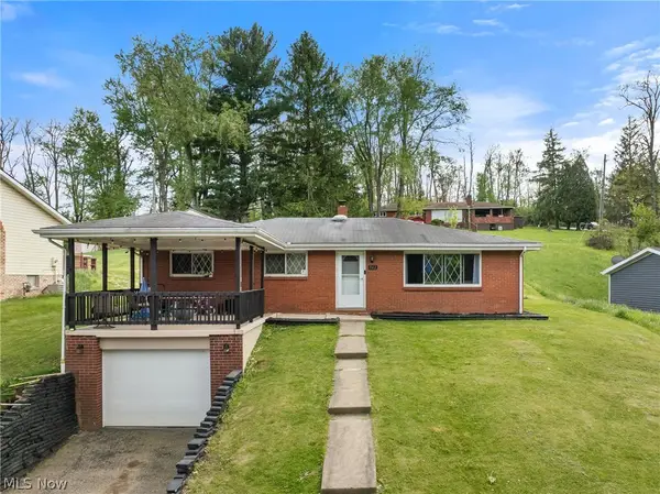 942 Overlook Drive, Wintersville, OH 43953