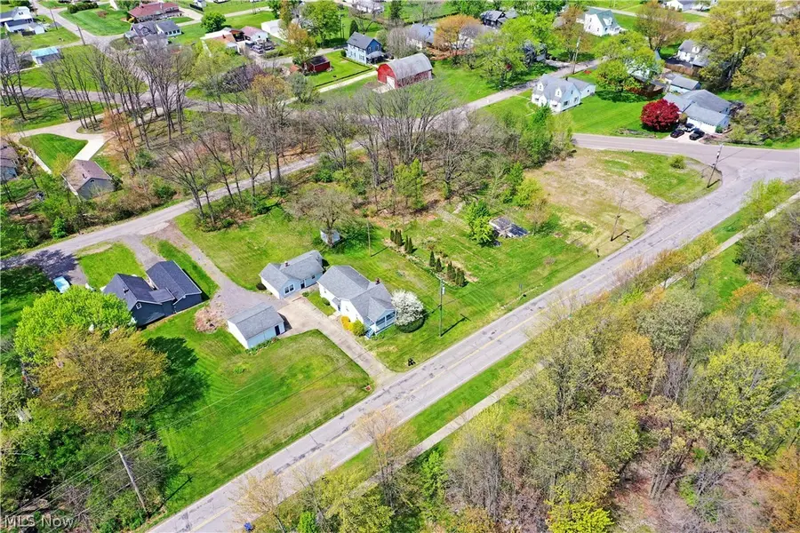 406 Mcdonald Avenue, McDonald, OH 44437 - #3