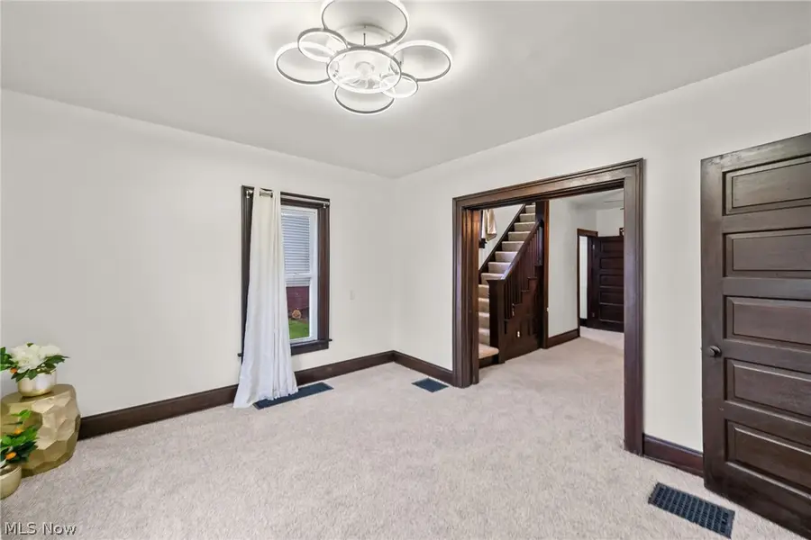 244 N Park Avenue, Alliance, OH 44601 - #3