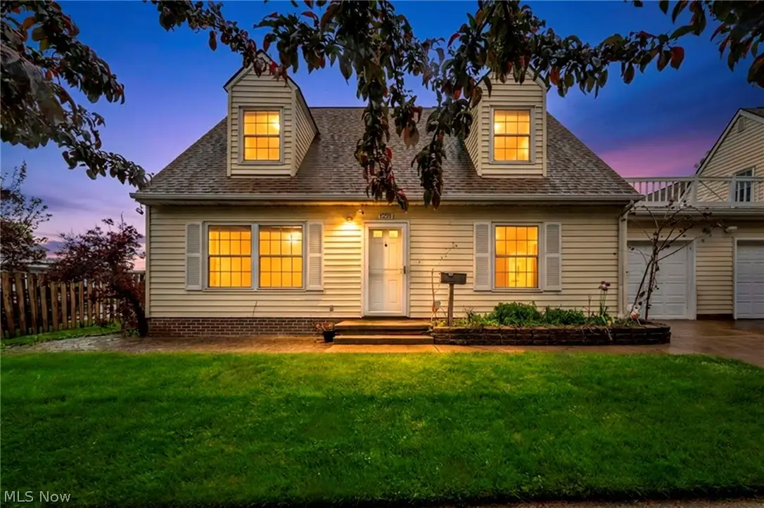 1251 W 70th Street, Cleveland, OH 44102 - #1