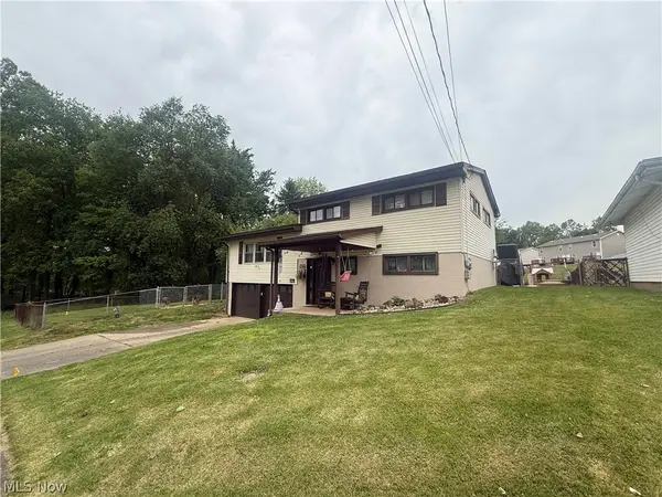 2417 Valley Road, Parkersburg, WV 26101