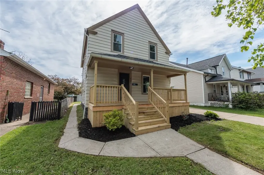 3569 W 136th Street, Cleveland, OH 44111 - #3