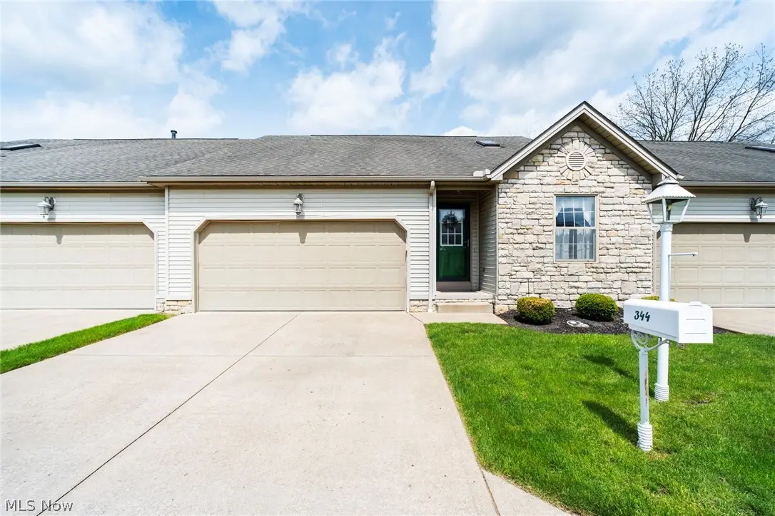 344 Myron Street, Hubbard, OH 44425 - #1