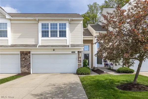 29089 Pembrooke Boulevard, Olmsted Twp, OH 44138