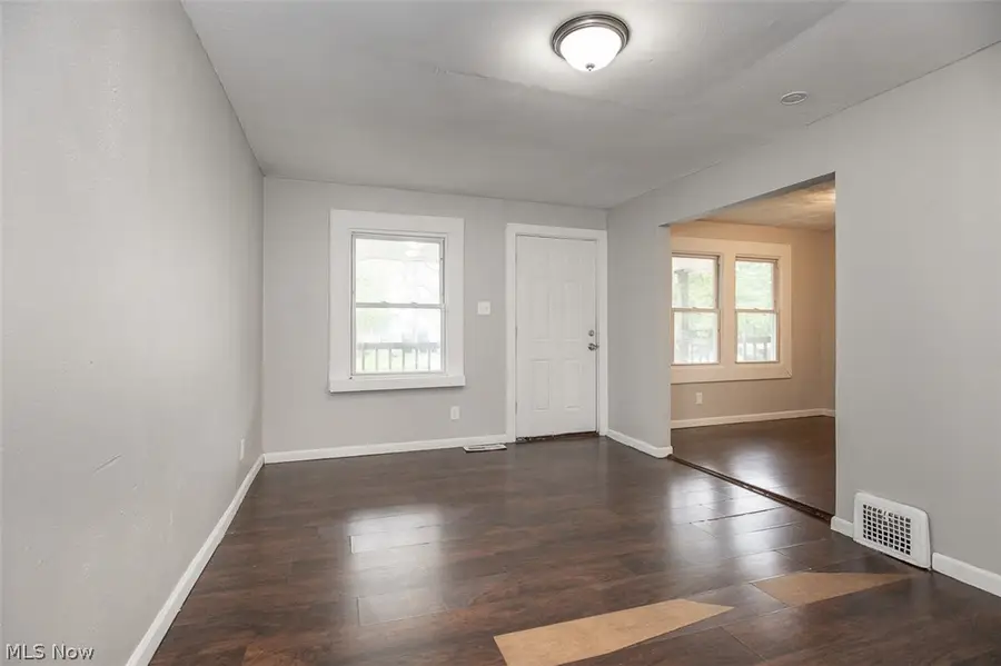 3409 W 86th Street, Cleveland, OH 44102 - #3