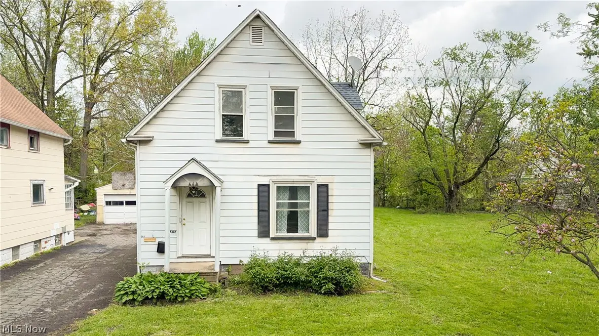 642 Parkman Nw Road, Warren, OH 44485 - #1