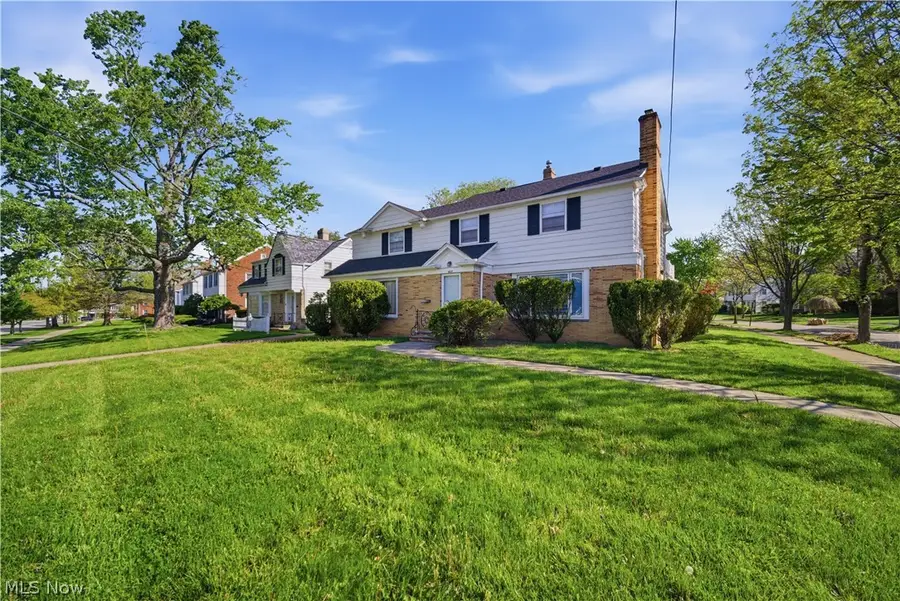 4037 Washington Boulevard, University Heights, OH 44118 - #2