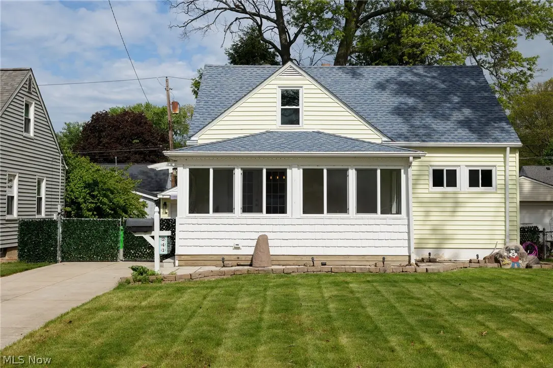 241 Inwood Boulevard, Avon Lake, OH 44012 - #1